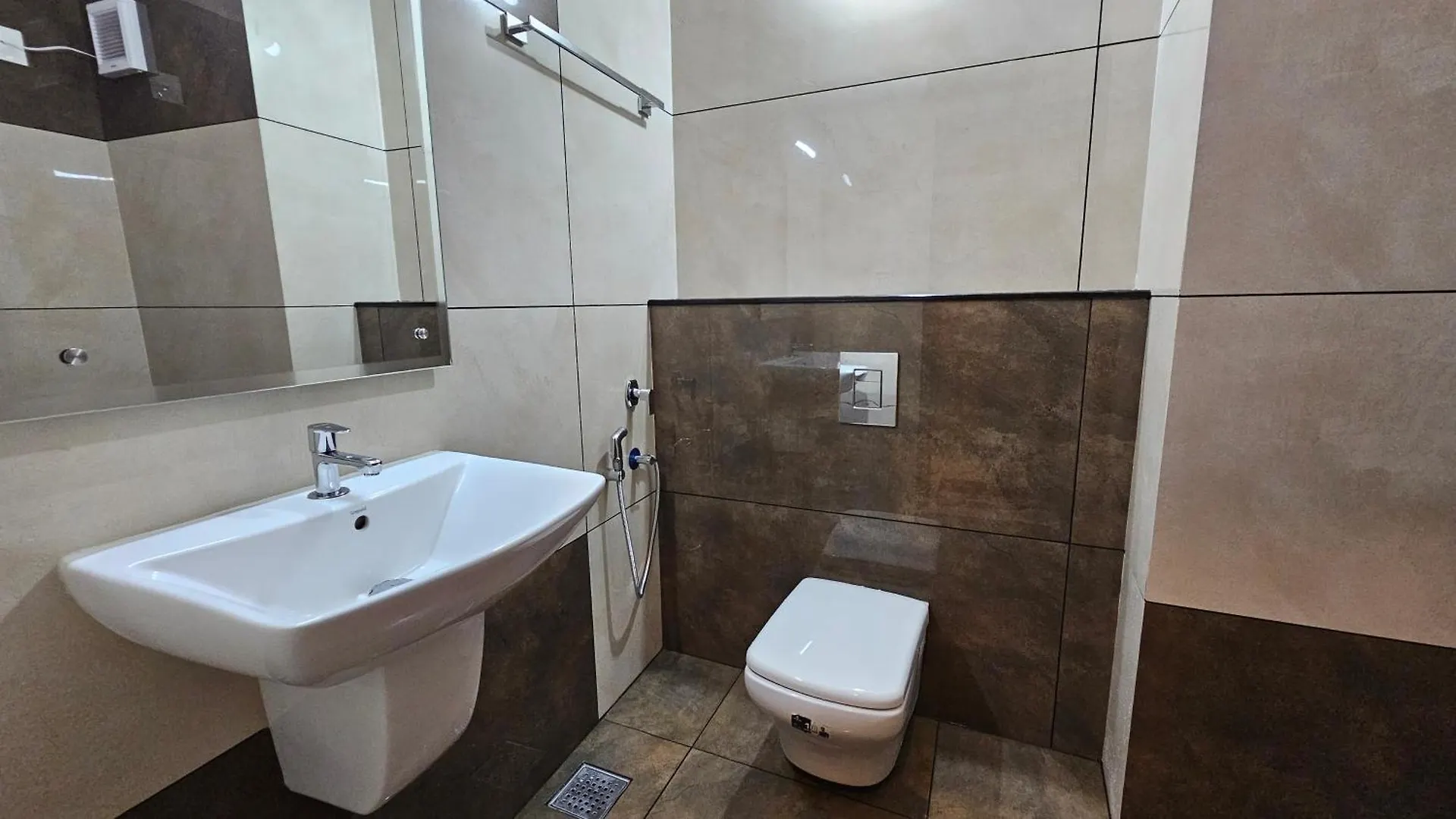 Deira City Residency Kāsaragod